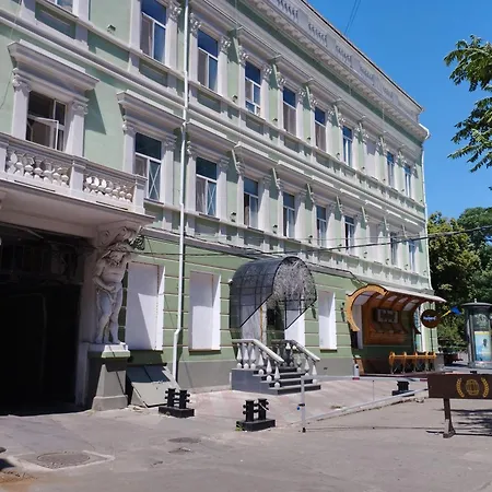 公寓 In The Heart Of 敖德萨